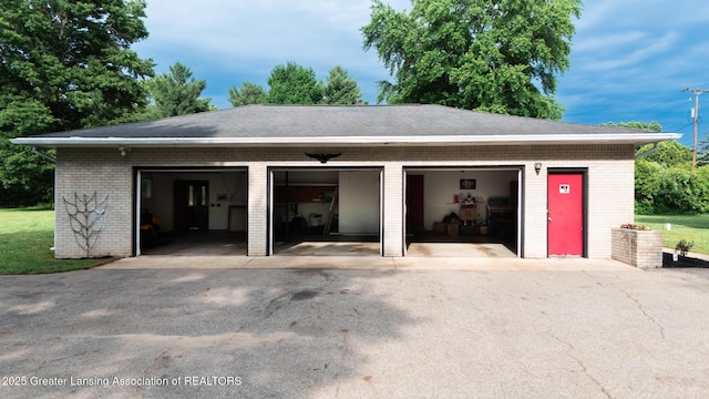 62 W Sherwood Rd, Okemos, MI 48864 - view of detached garage