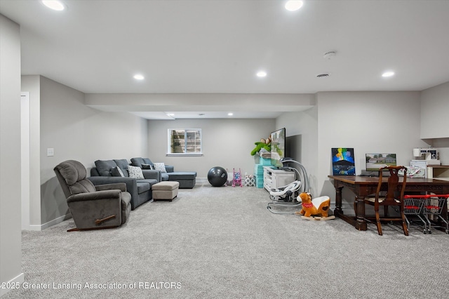 2605 College Rd, Holt, MI 48842 - carpeted living room featuring recessed lighting