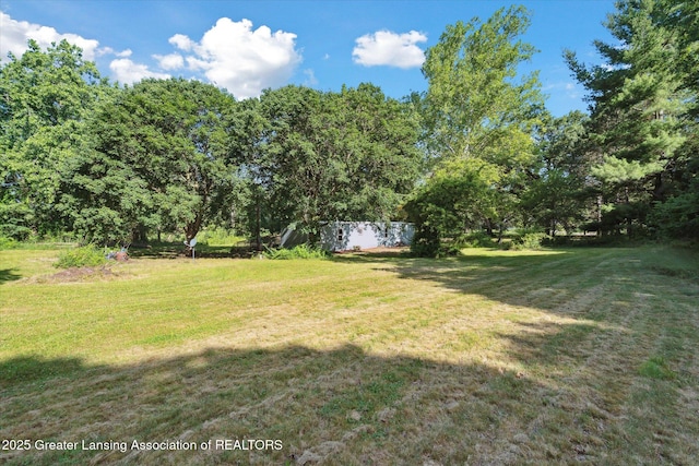 27508 F Dr S, Albion, MI 49224 - view of grassy yard