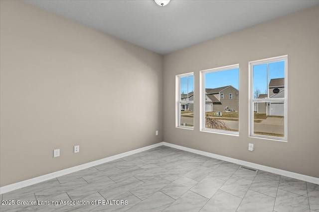 5909 Hemlock Dr, Holt, MI 48842 - photo 6