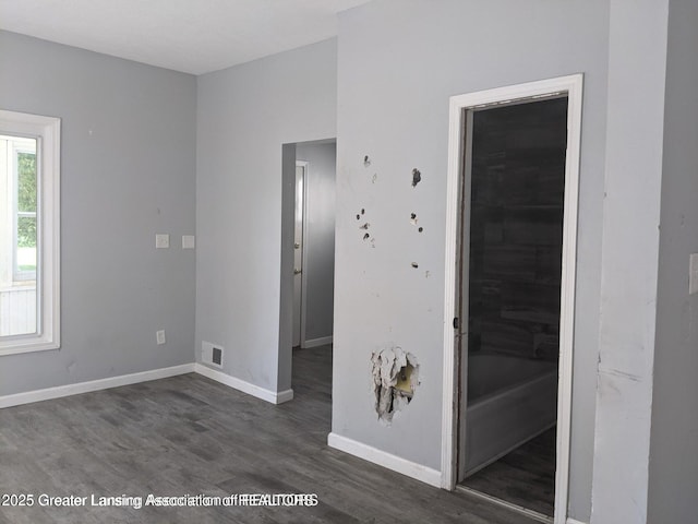 914 W Hillsdale St, Lansing, MI 48915 - photo 5