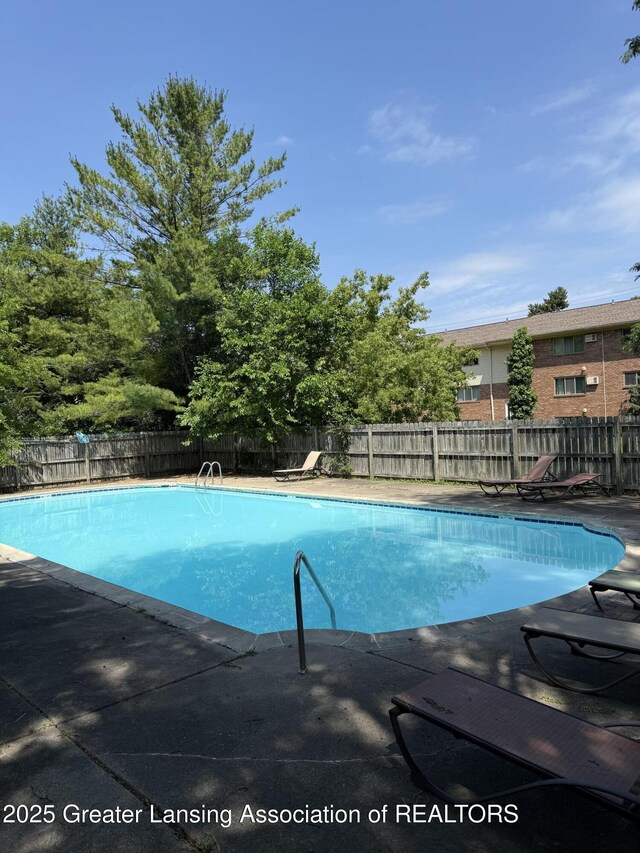 956 Trafalger Ln, East Lansing, MI 48823 - photo 15