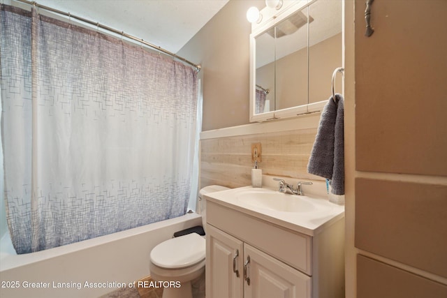 536 Hunter Blvd, Lansing, MI 48910 - full bath with vanity, shower / tub combo, and wooden walls
