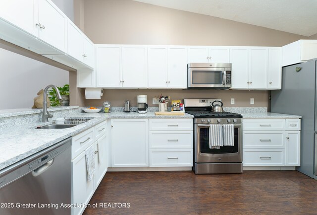 6528 Springtree Ln Unit 31, Lansing, MI 48917