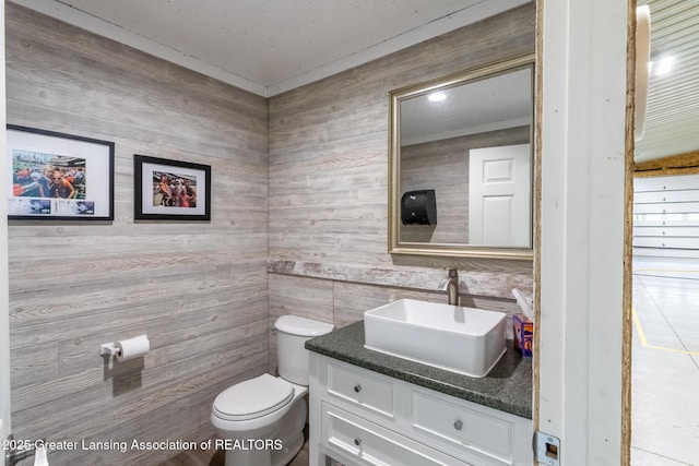9655 Tobermory Dr, Haslett, MI 48840 - bathroom with vanity and tile walls