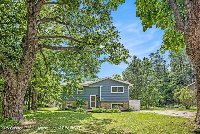 813 W Main St, Grand Ledge, MI 48837 - photo 3