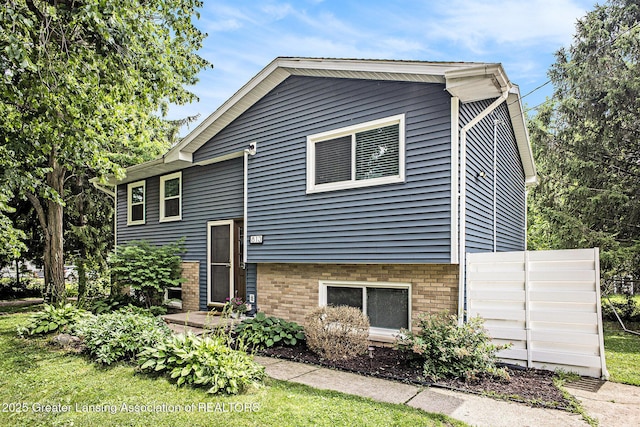 813 W Main St, Grand Ledge, MI 48837 - photo 5