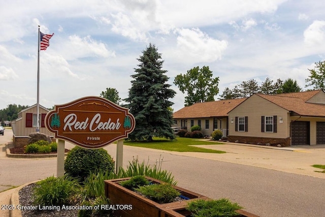 541 Red Cedar Blvd, Williamston, MI 48895 - photo 3