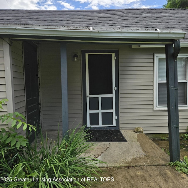 710 S Sheldon St, Charlotte, MI 48813 - photo 3