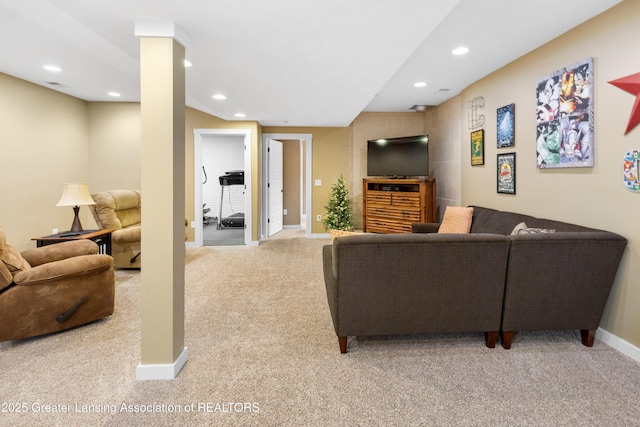 14747 Forest Hill Rd, Grand Ledge, MI 48837 - carpeted living room featuring recessed lighting