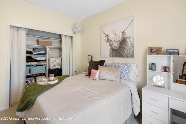 14747 Forest Hill Rd, Grand Ledge, MI 48837 - bedroom featuring a closet and carpet floors