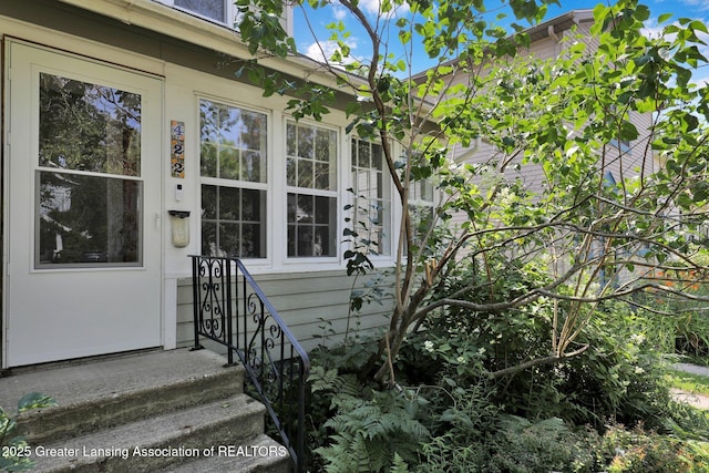 422 N Magnolia Ave, Lansing, MI 48912 - photo 2