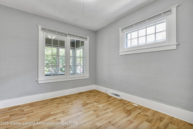 422 N Magnolia Ave, Lansing, MI 48912 - photo 15