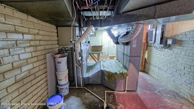 502 S Main St, Eaton Rapids, MI 48827 - utilities with electric panel