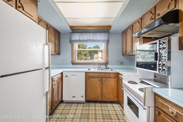 4227 Barton Rd, Lansing, MI 48917 - photo 12