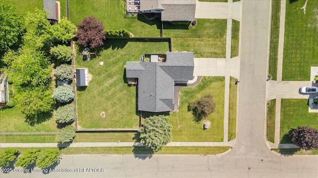 10053 Deblind Cir, Dimondale, MI 48821 - photo 27