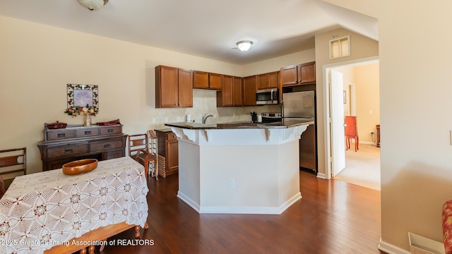 603 Worthington Dr, Lansing, MI 48906 - photo 11