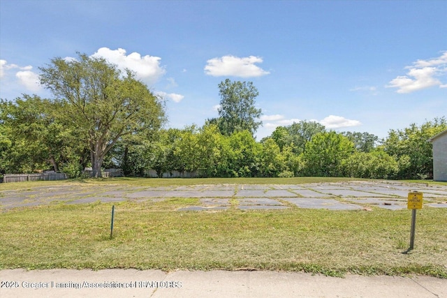 5906 Marsh Rd, Haslett, MI 48840