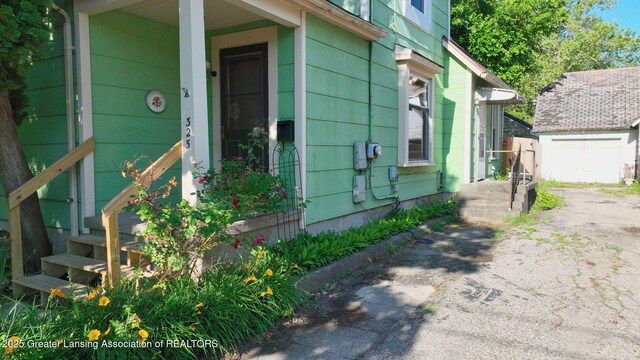 325 N Sycamore St, Lansing, MI 48933 - photo 41