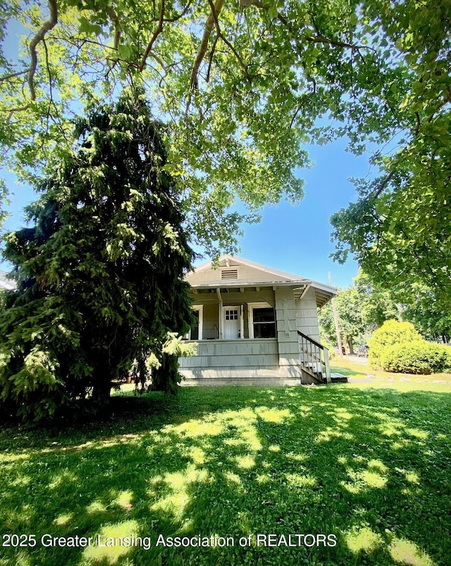 1919 N E St, Lansing, MI 48906 - photo 1