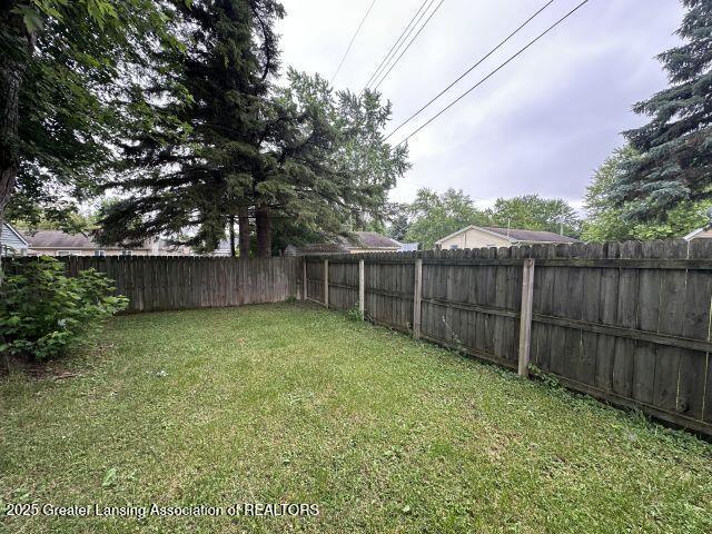 117 Harriet Ave, Lansing, MI 48917 - photo 28