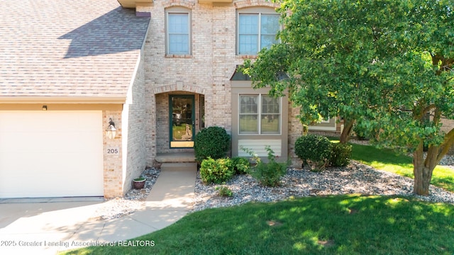 205 Geneva Cir, Lansing, MI 48917 - photo 2