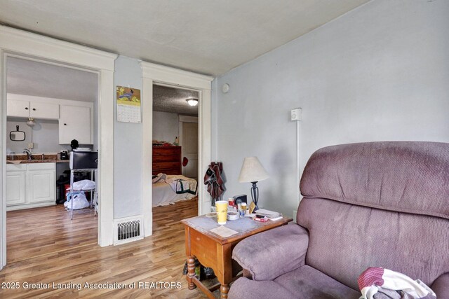 405 E Hodge Ave, Lansing, MI 48910 - photo 14
