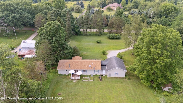 2377 W Bennington Rd, Owosso, MI 48867 - photo 10