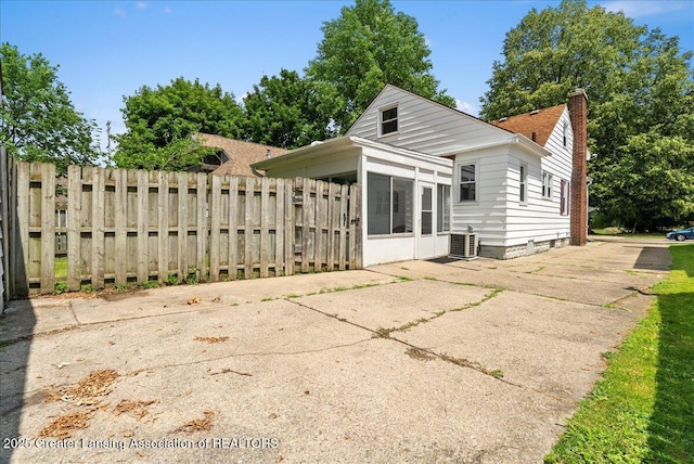 1716 S Rundle Ave, Lansing, MI 48910 - photo 33