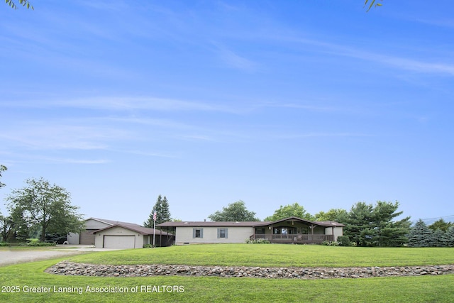 5773 N Seymour Rd, Owosso, MI 48867 - photo 1