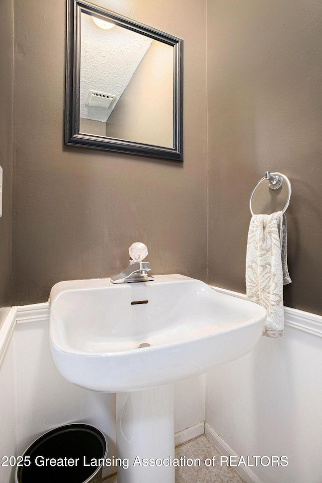 840 Armstrong Rd, Lansing, MI 48911 - photo 10
