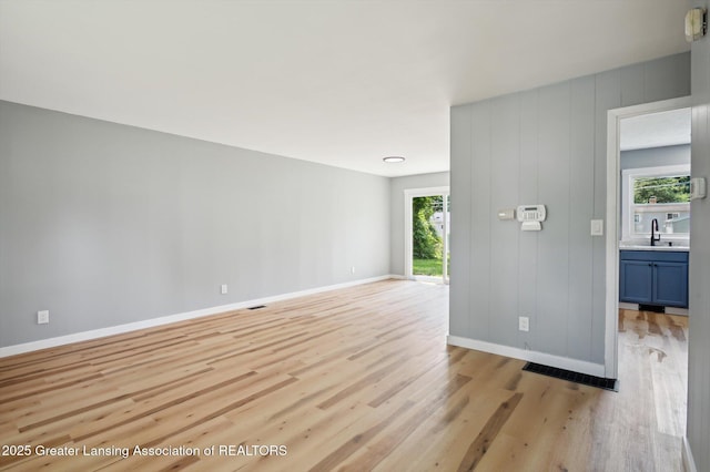 3816 S Deerfield Ave, Lansing, MI 48911 - photo 4