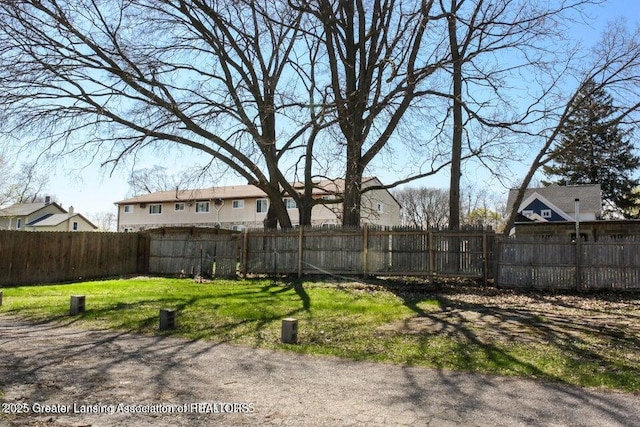 413 W Oakland Ave, Lansing, MI 48906 - photo 4