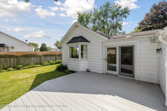 873 Union Ave, Owosso, MI 48867 - view of wooden terrace