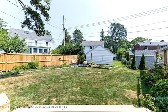 720 Linden St, East Lansing, MI 48823 - view of fenced backyard