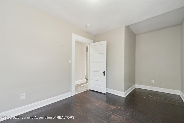 217 N Butler Blvd, Lansing, MI 48915 - photo 25