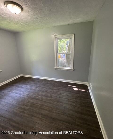 513 S Hayford Ave, Lansing, MI 48912 - photo 6