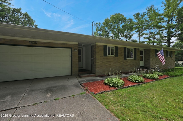 14455 Boichot Rd, Lansing, MI 48906 - photo 1
