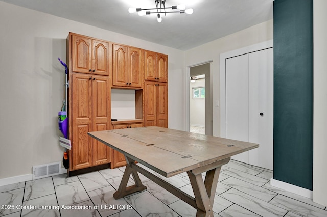 1930 Carvel Ct, Lansing, MI 48910 - photo 10