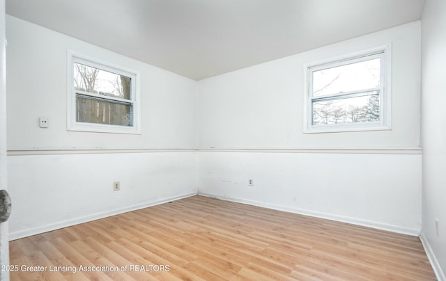 5026 Delray Dr, Lansing, MI 48910 - photo 13