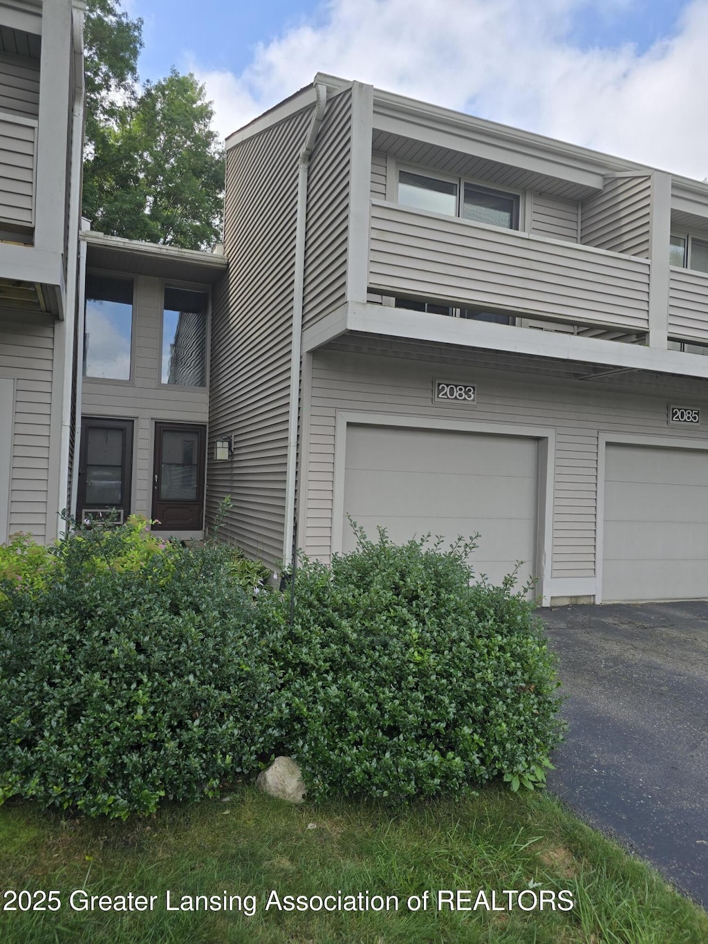 2083 Fox Hollow Dr, Okemos, MI 48864 - photo 1