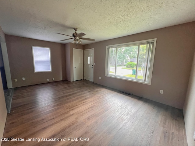 6935 Cooper Rd, Lansing, MI 48911 - photo 4