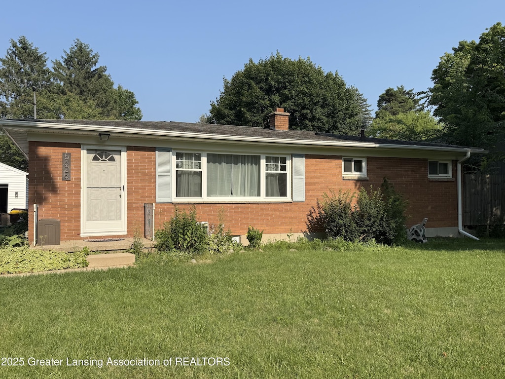 5626 Hallendale Rd, Haslett, MI 48840 - photo 1