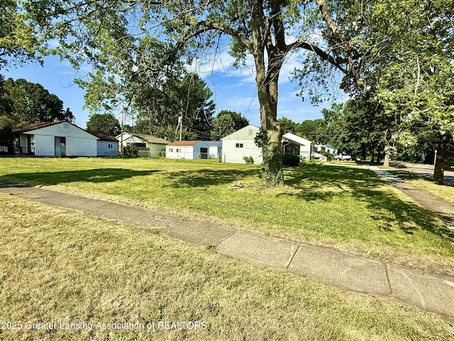 840 Maplehill Ave, Lansing, MI 48910 - photo 3