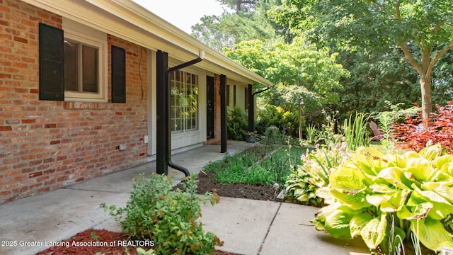 2315 Hamilton Rd, Okemos, MI 48864 - view of patio