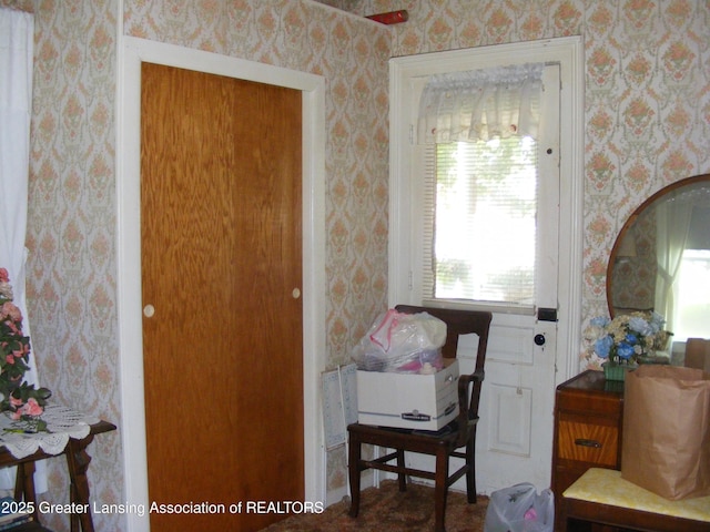 1002 Water St, Eaton Rapids, MI 48827 - interior space featuring wallpapered walls