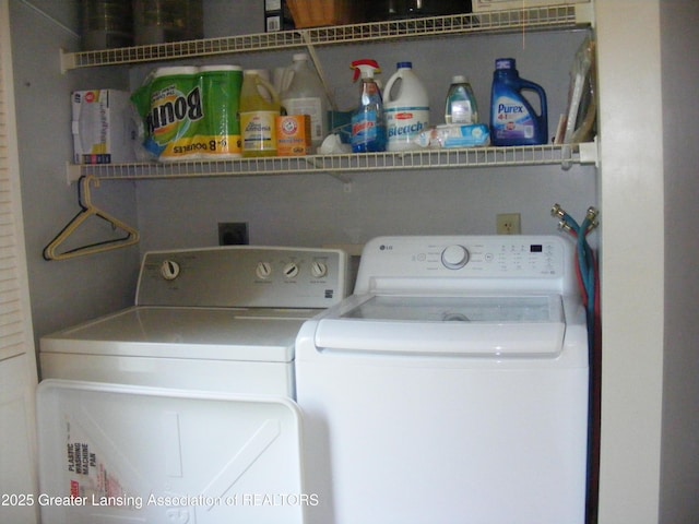 1002 Water St, Eaton Rapids, MI 48827 - washroom with independent washer and dryer