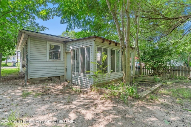 1514 Robertson Ave, Lansing, MI 48915 - photo 16