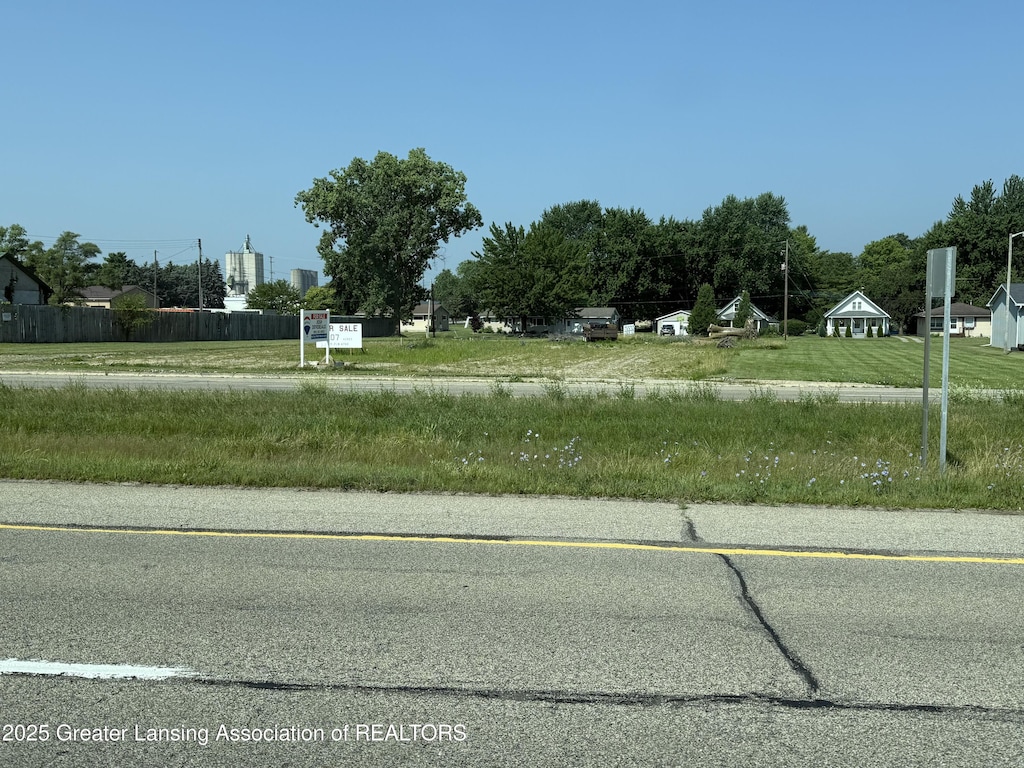 705 N US127, Saint Johns, MI 48879 - photo 1