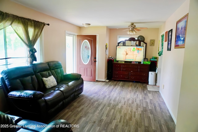 1007 Pennway Dr, Lansing, MI 48910 - photo 3
